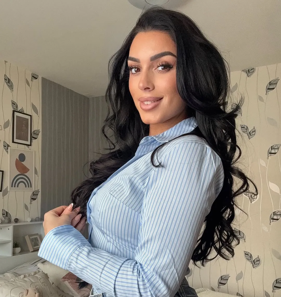 Élodie com look semelhante a Georgina Rodríguez